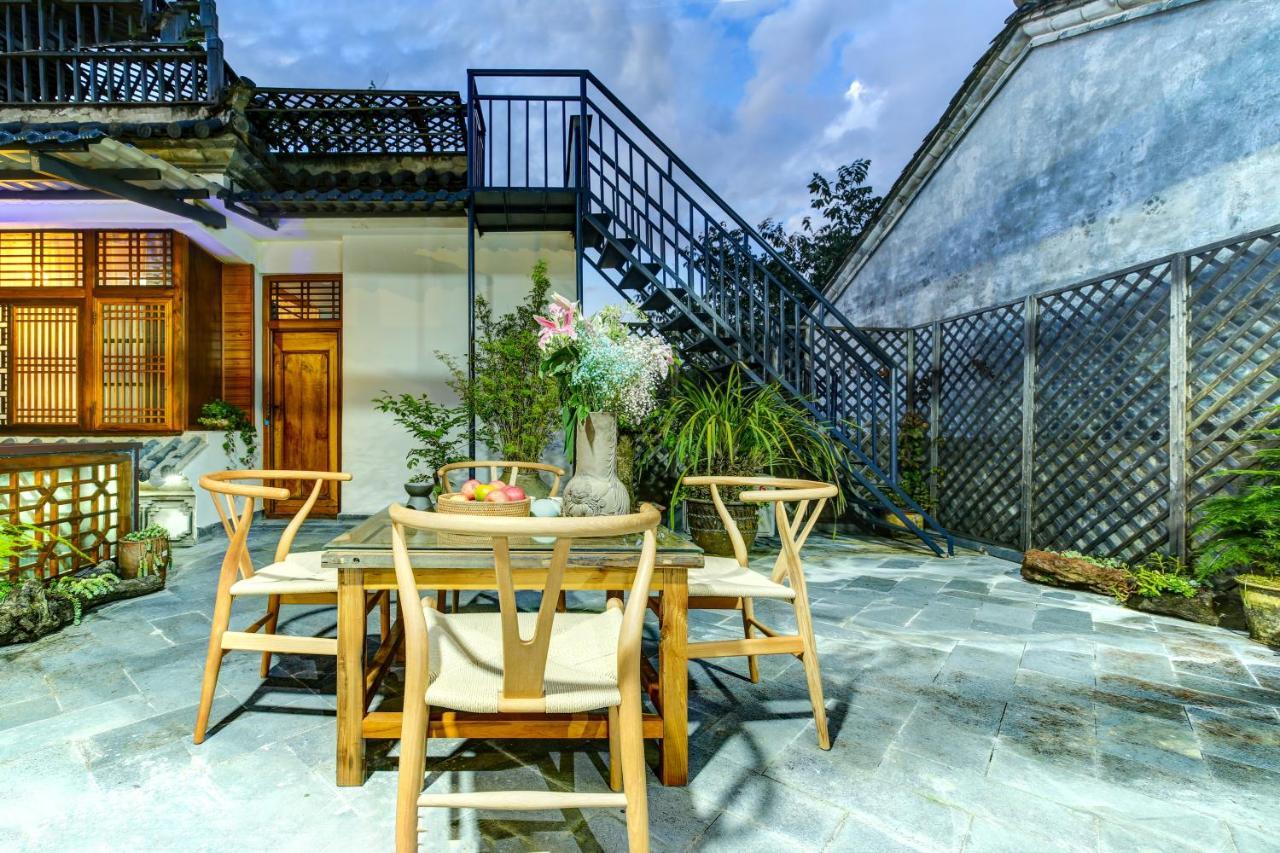 Dream Bay Hotel เถิงชง ภายนอก รูปภาพ
